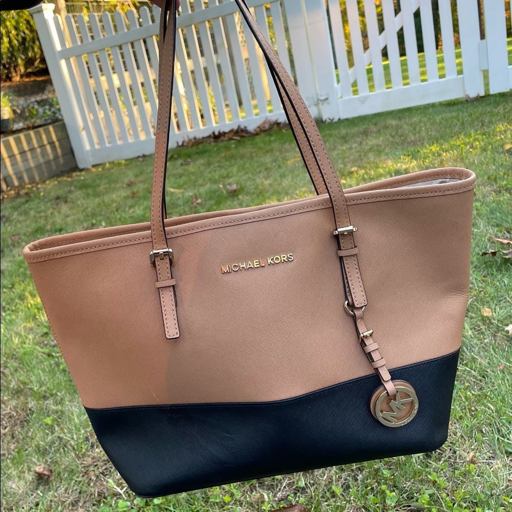 Michael Kors Tote (Negotiable)